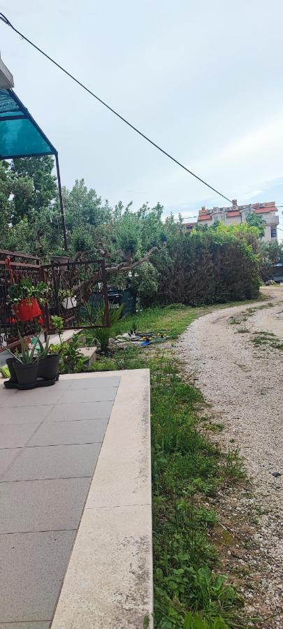Apartman Duce Milka Villa Exterior photo